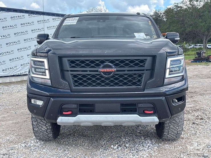 2021-nissan-titan-image-30