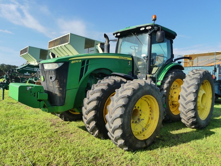 2014-john-deere-8370r-image-2