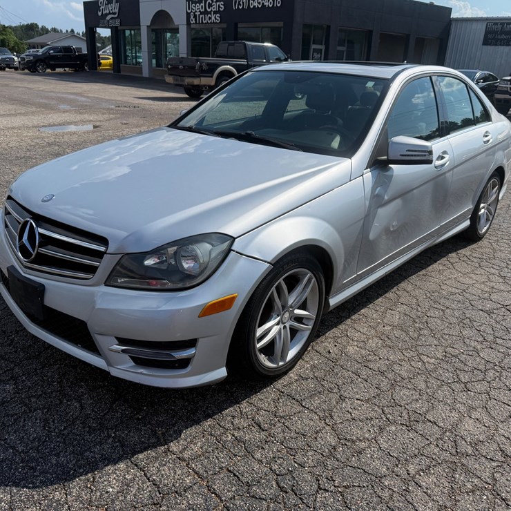 #300 • 2014 MERCEDES-BENZ C300 - SELMER, TN VIN: WDDGF8AB2EG251179