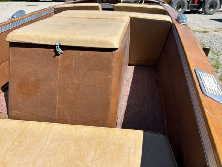 century-antique-wooden-18-ft-power-boat-image-39