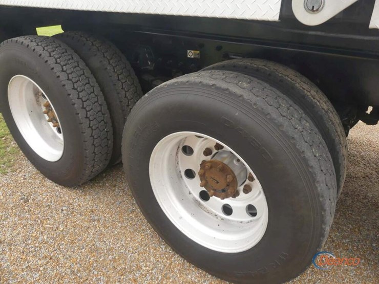 2007-kenworth-t800-image-11