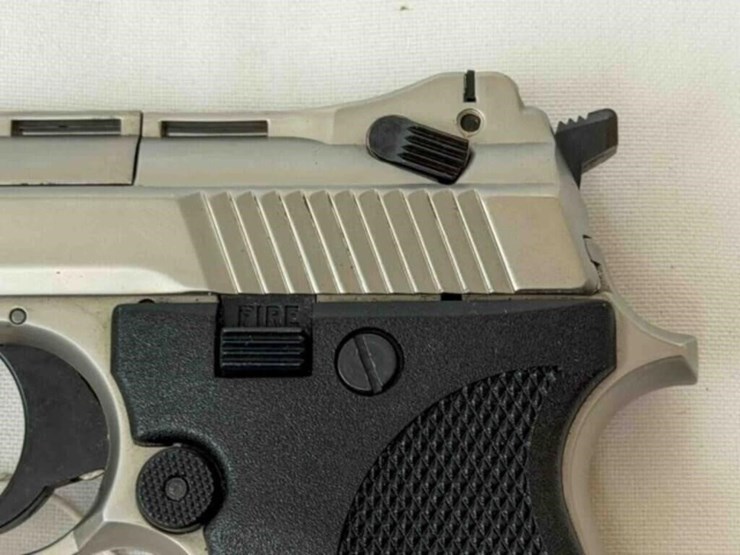 phoenix-arms-hp22-22lr-pistol-image-2