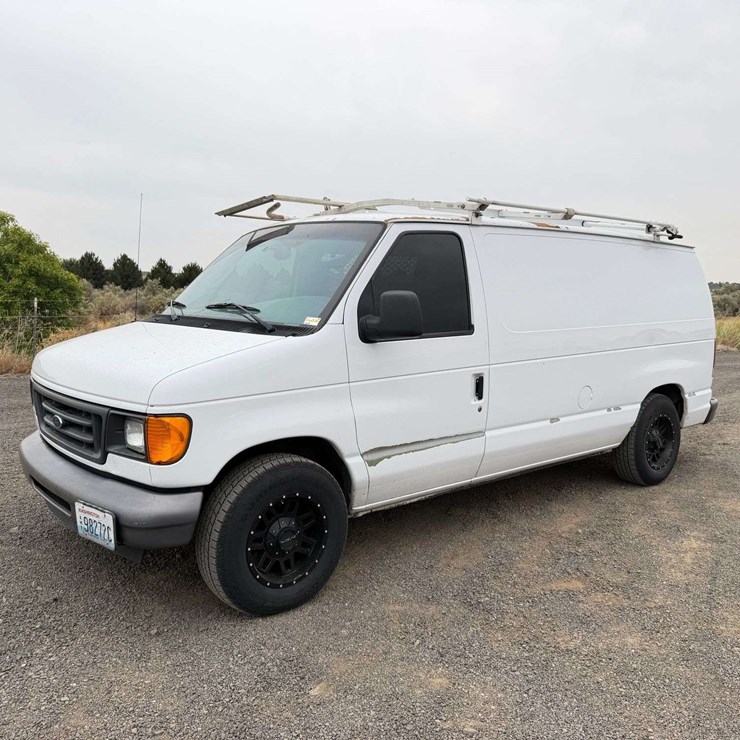 2006 FORD CARGO