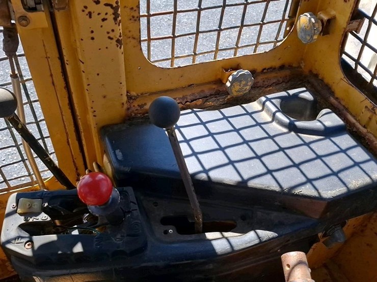 1993-deere-640e-image-19