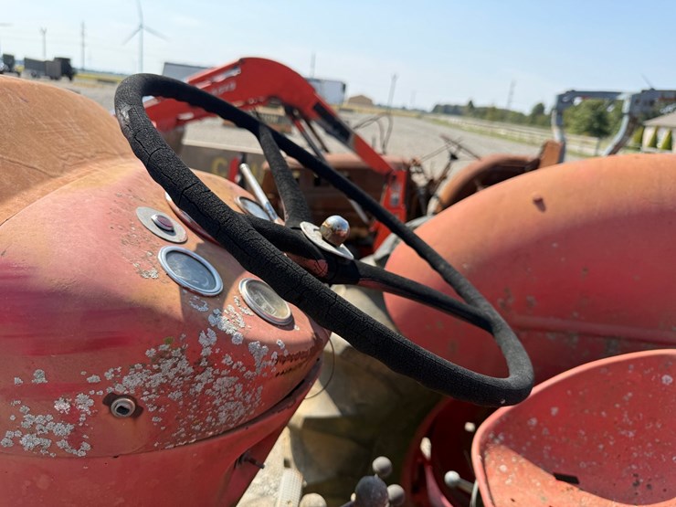 massey-ferguson-85-image-21
