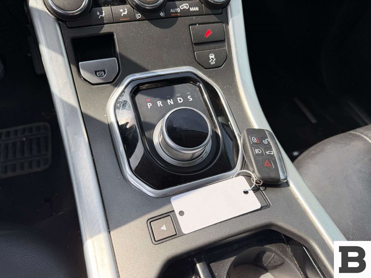 2012-land-rover-range-rover-evoque-image-24