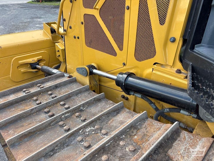2022-caterpillar-d3-image-13