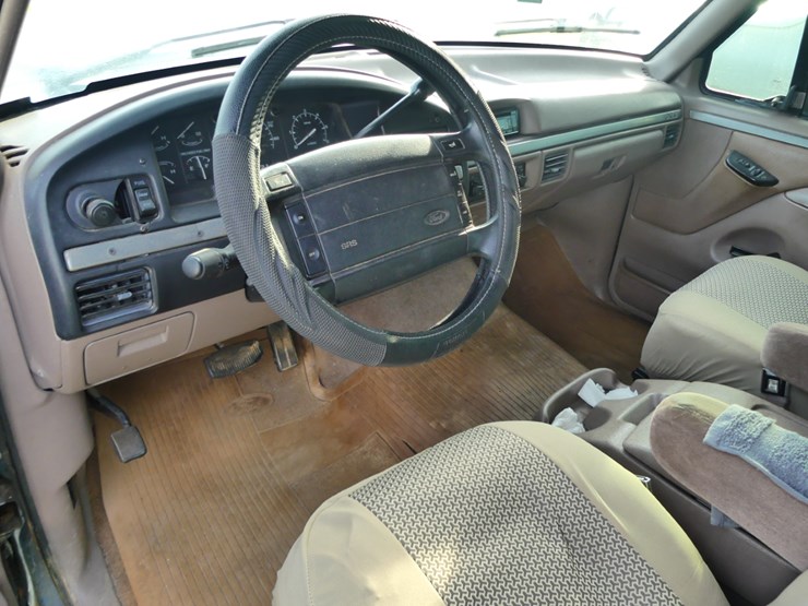 1995-ford-f150-xlt-image-12