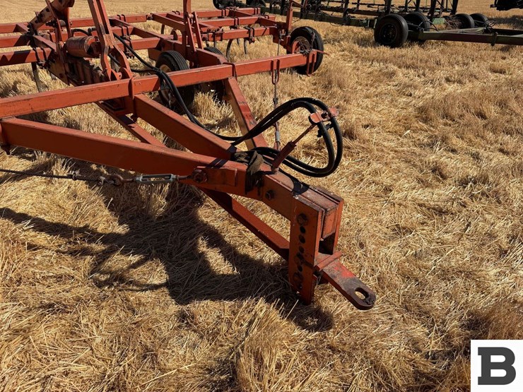 allis-chalmer-800-chisel-plow-image-11