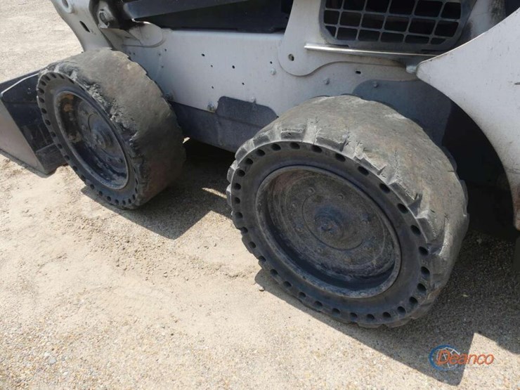 2013-bobcat-s770-image-4