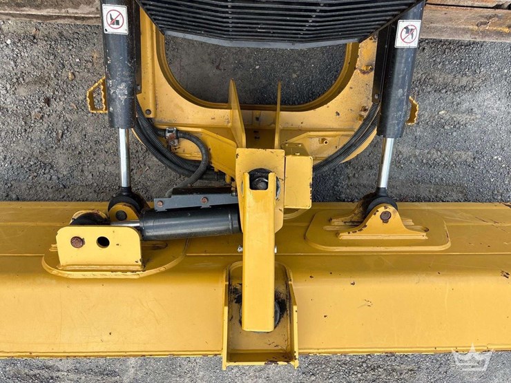 2022-caterpillar-d3-image-10