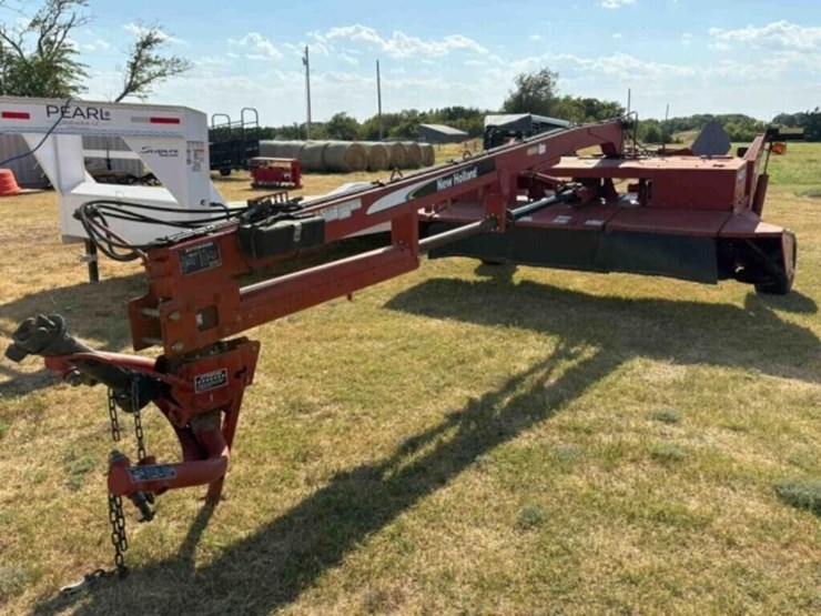 new-holand-1431-swather-image-3