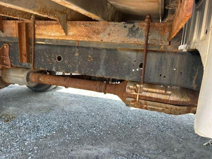 2009-ford-f550-image-45