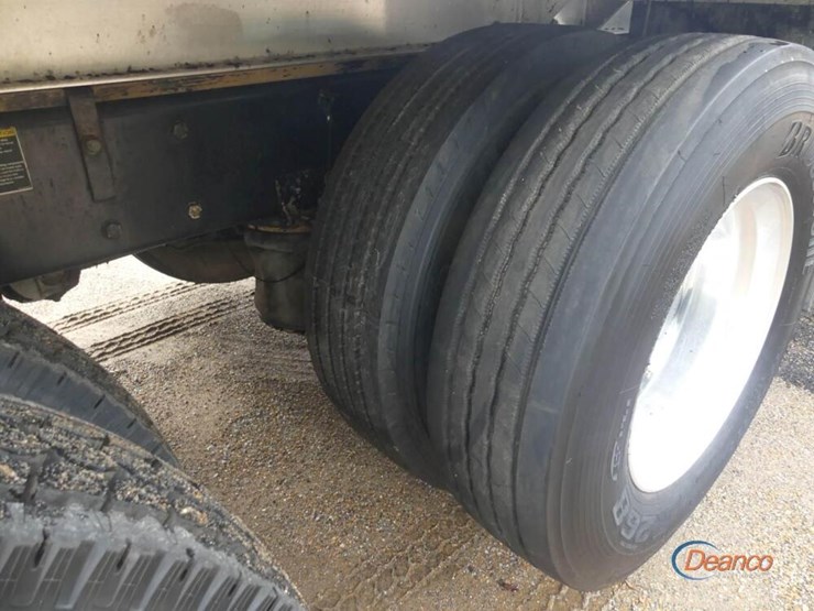 2019-kenworth-t880-image-10