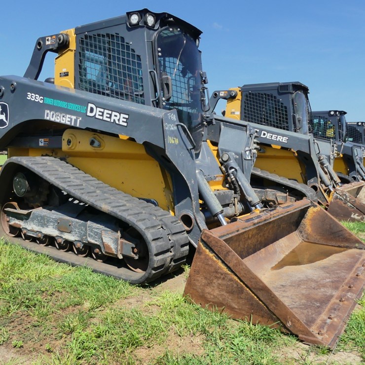 2023 DEERE 333G