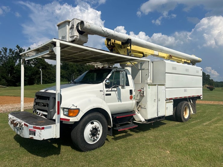 2004-ford-f750-image-3