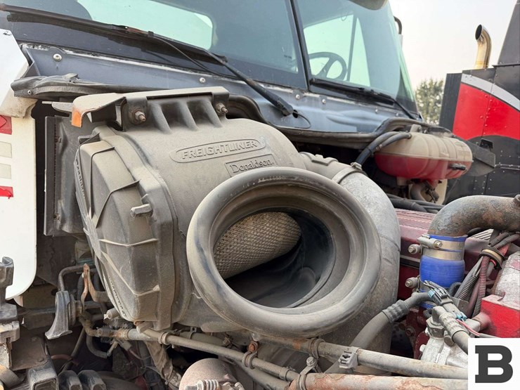 2001-freightliner-cst120-tank-truck-image-67