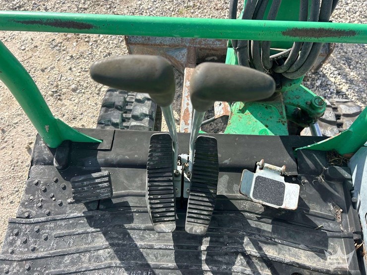 2018-takeuchi-tb230-image-23