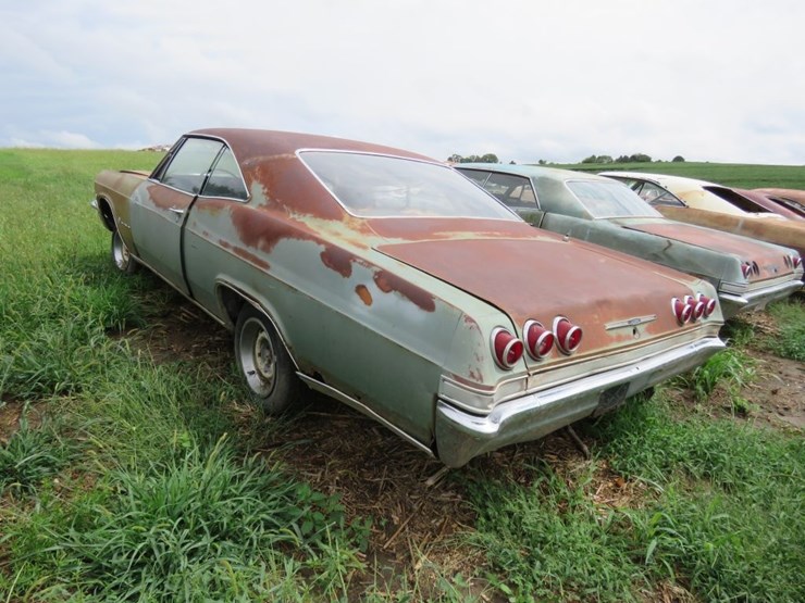 1965-chevrolet-impala-2dr-ht-image-3