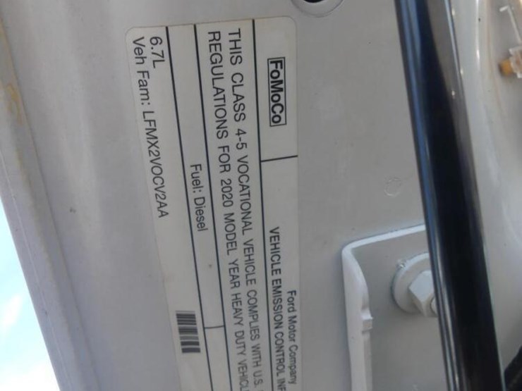 2020-ford-f550-image-9