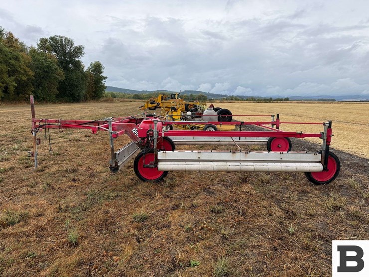 agriweld-ww-30-pull-type-weed-wiper-30'-image-2