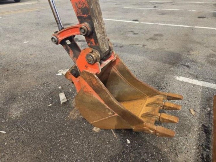 2013-kubota-kx057-4-image-9