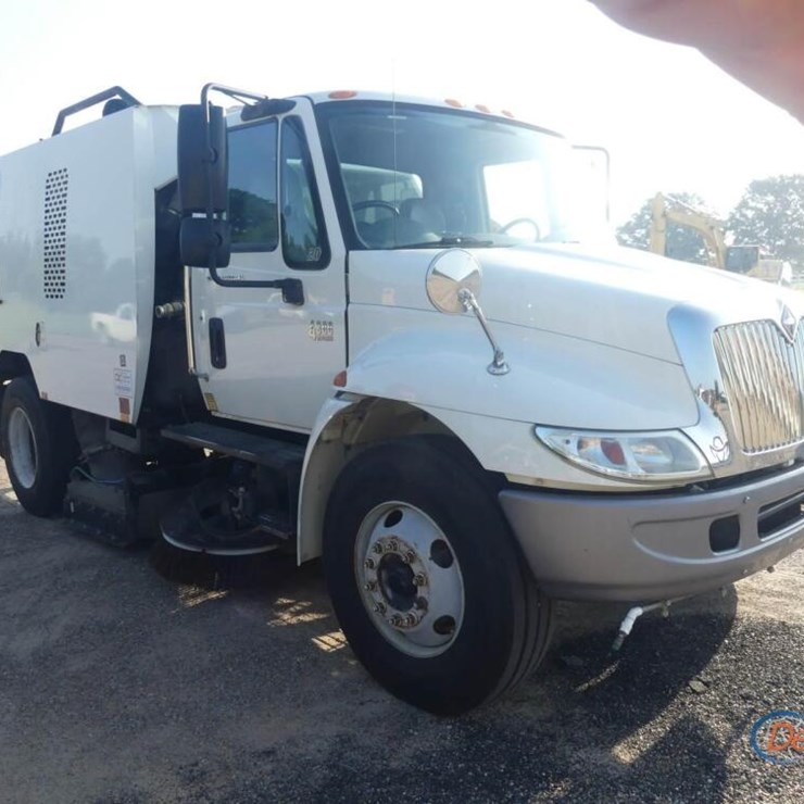 2007 INTERNATIONAL 4300
