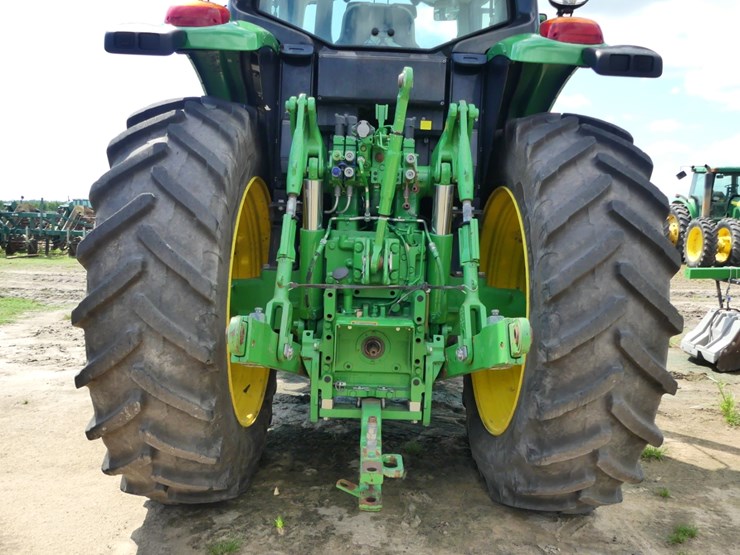 2022-john-deere-6175m-image-5