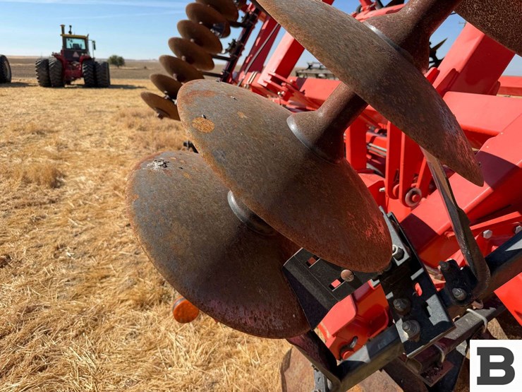 2012-kuhn-krause-8200-twin-offset-disc-image-33