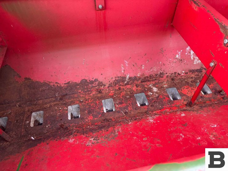 13'-grain-drill-image-17