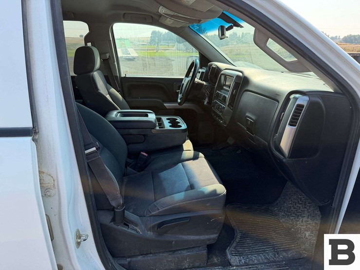 2015-chevrolet-silverado-1500-image-22