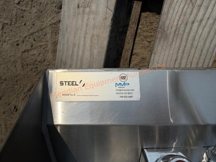 3--steel-commercial-hand-wash-sinks-image-7