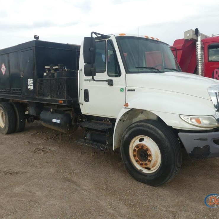 2008 INTERNATIONAL DURASTAR 4300