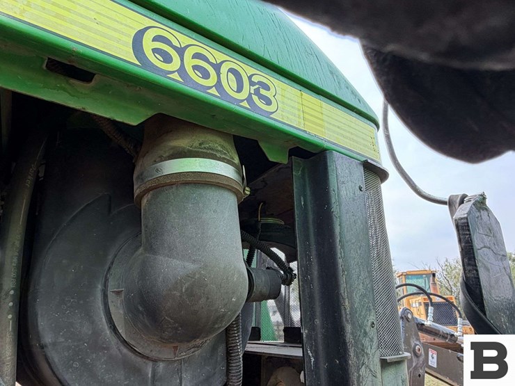 2005-john-deere-6603-image-35