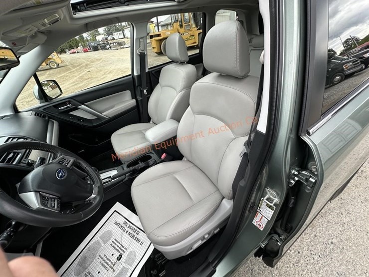 2015-subaru-forester-image-25