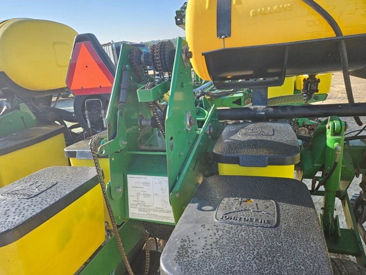 john-deere-1770-image-46