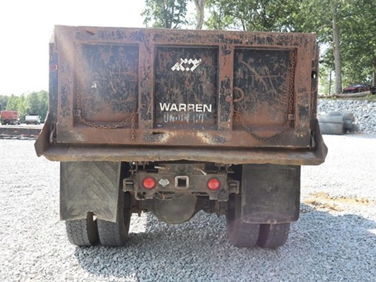 2005-international-durastar-4300-image-4