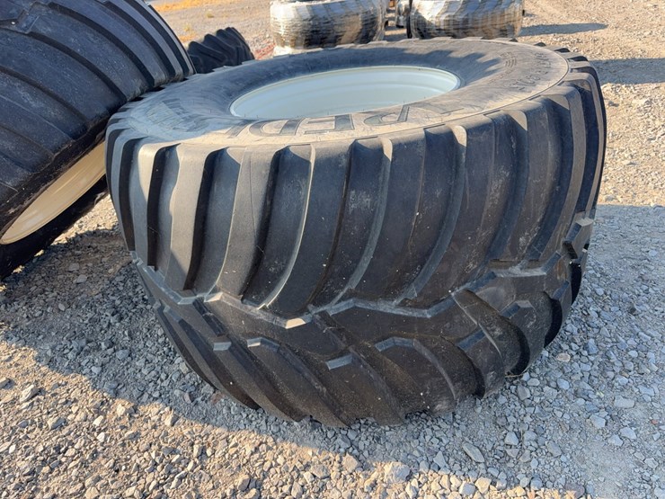 #52578-•-lot-of-(2)-350/50r30.5-tires-inv#52578-image-5