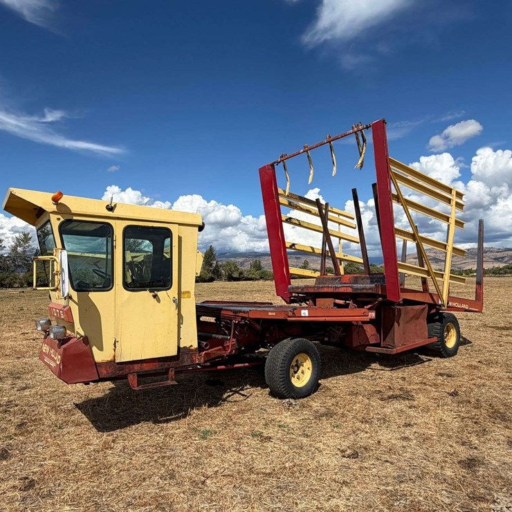 NEW HOLLAND 1075