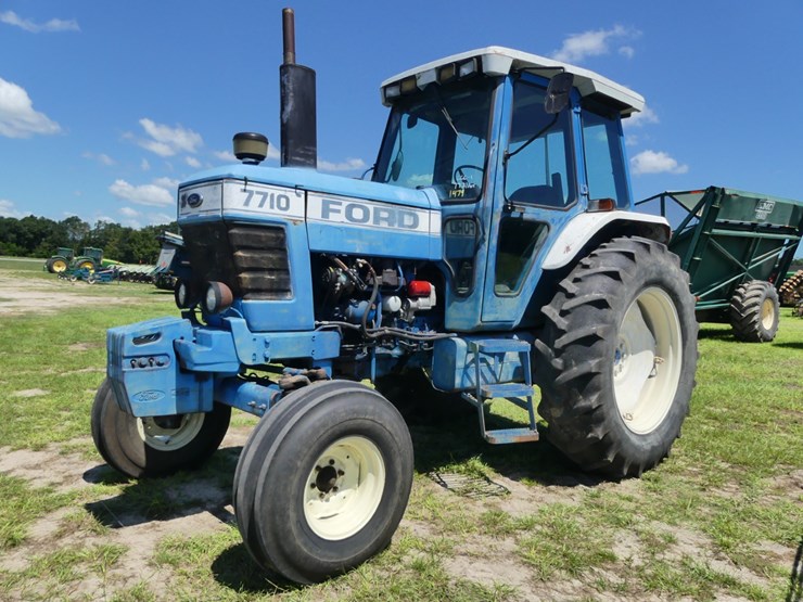 ford-7710-image-1