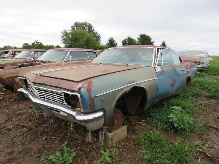 1966-chevrolet-impala-2dr-ht-image-5