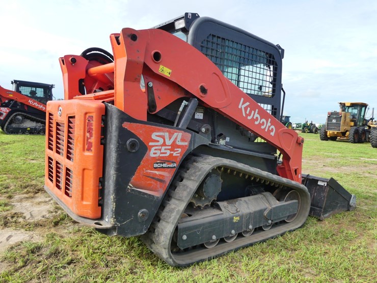 2024-kubota-svl65-2-image-3