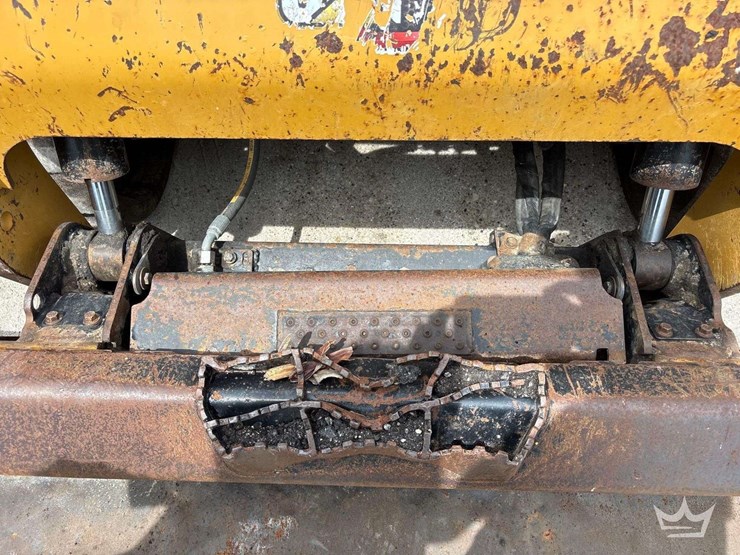 2020-caterpillar-299d3-xe-image-22