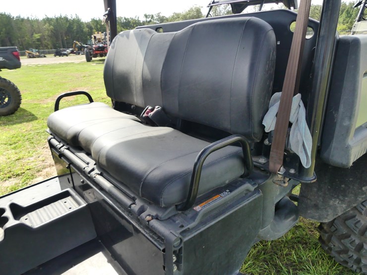 2017-john-deere-825m-s4-image-11