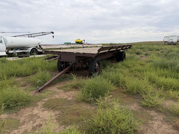 hay-trailer-image-1