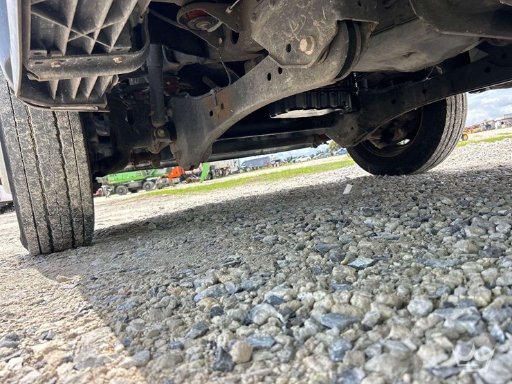 2016-ford-f550-image-26