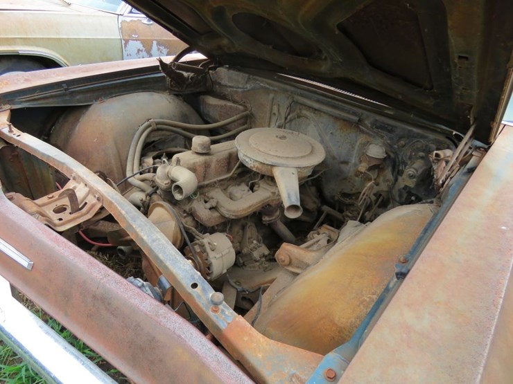 1965-chevrolet-biscayne-4dr-sedan-image-11