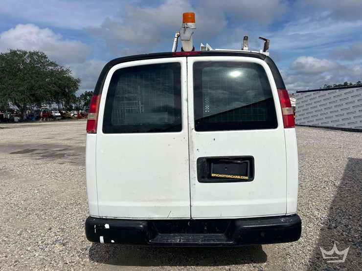 2012-chevrolet-express-1500-image-26