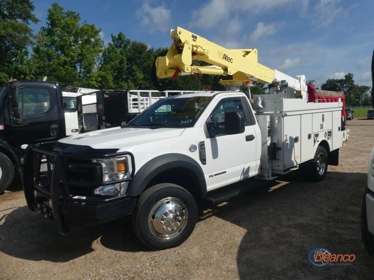 2020-ford-f550-image-15