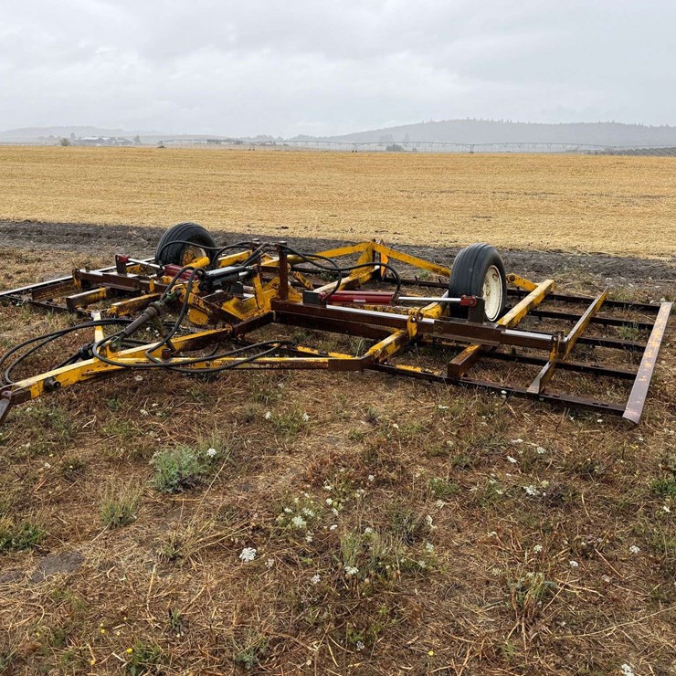 Dixon Harrow 18'